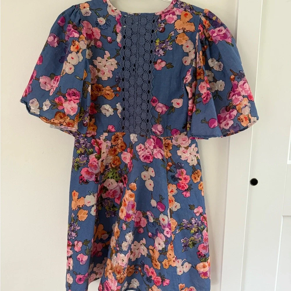 Bytimo blue floral dress with flutter sleeves size S